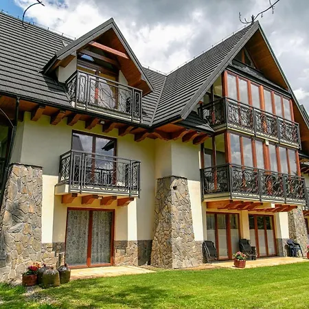 Szafir Mozaika Centrum Piec Kominkowy アパート