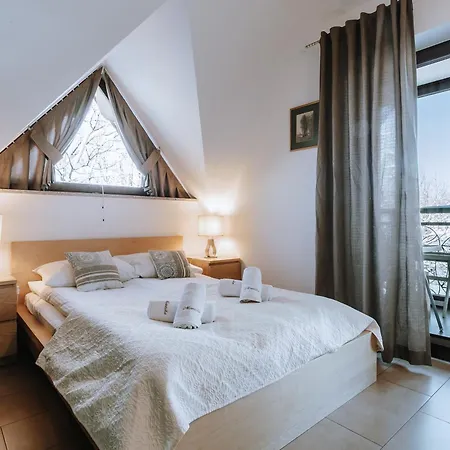 Szafir Mozaika Centrum Piec Kominkowy アパート