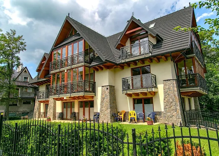 Szafir Mozaika Centrum Piec Kominkowy شقة زاكوباني