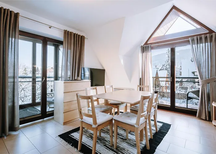 Szafir Mozaika Centrum Piec Kominkowy * زاكوباني